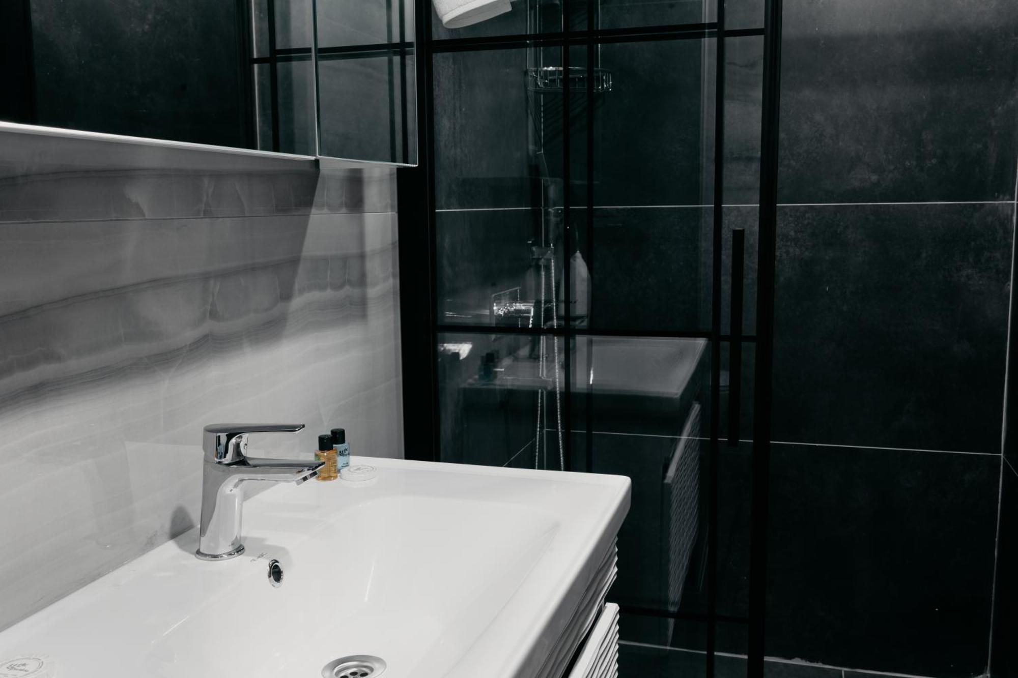 Ceneviz Suit Hotel 악차코자 외부 사진